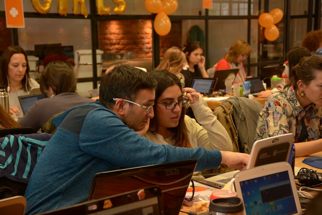 spanish coding students